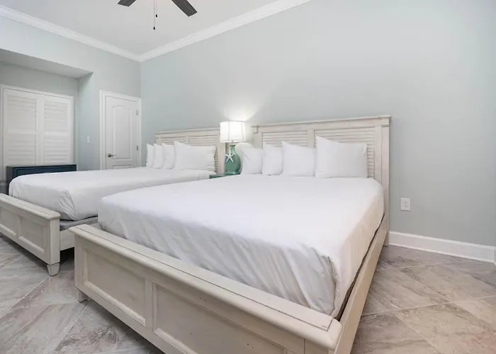 Phoenix Gulf Towers 1102 Apartment *